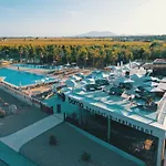 Taiga Delta De L'ebre 4* ל'אמפולה